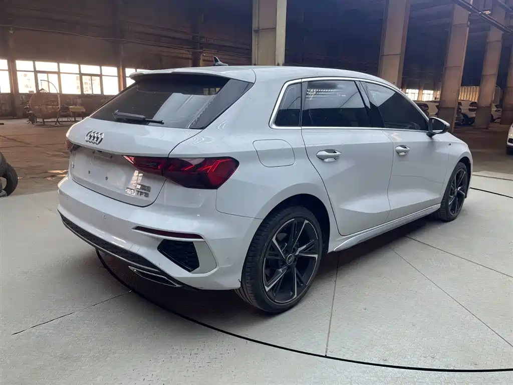 Audi A3 2022 Sportback 35 TFSI Style Sport фото 5