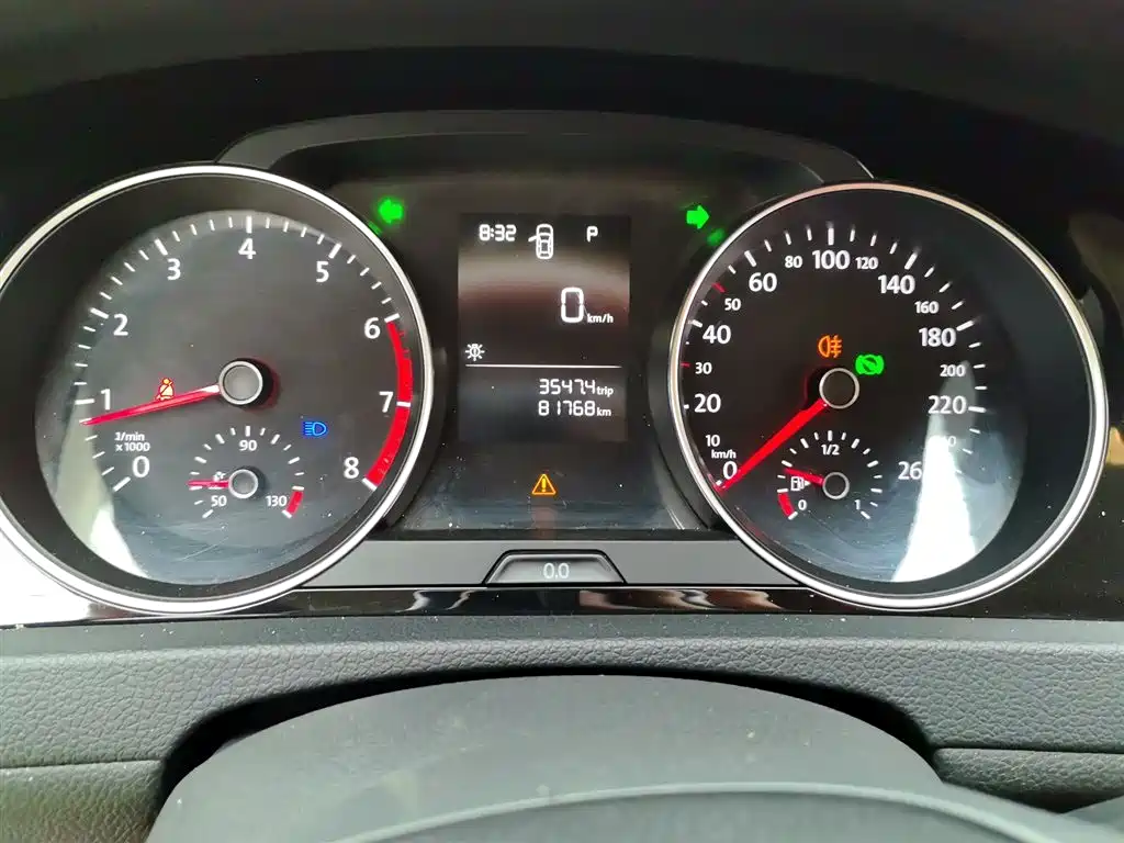 Volkswagen Golf 2018 1.6L Automatic Fashion фото 8