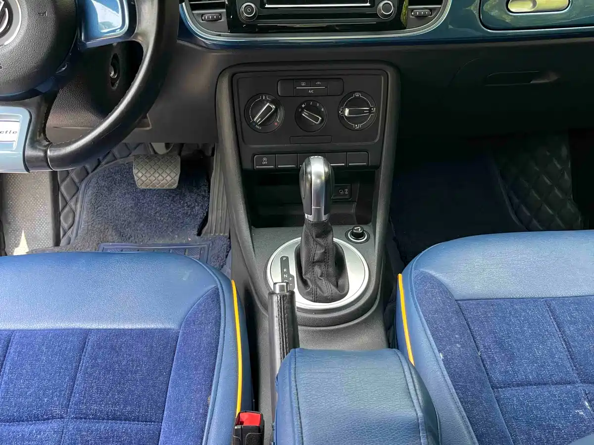 Volkswagen Beetle 2015 180TSI фото 21