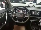 Фото 11 - Geely Coolray