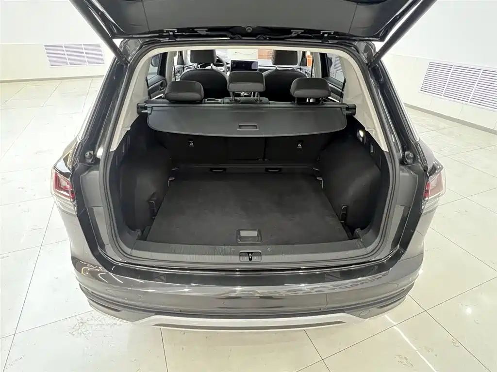 Volkswagen Tayron 2023 280TSI 2WD Luxury Plus Advanced Edition фото 22