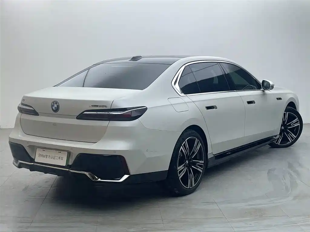 BMW i7 2025 2023 Model xDrive60L M Sport Package