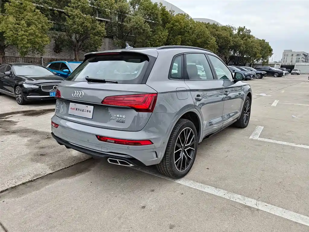 Audi Q5L 2025 45 TFSI Luxury Dynamic фото 4