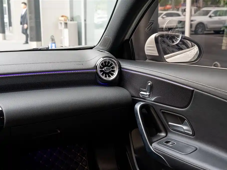 Mercedes-Benz A-Class 2023 A 200 L Fashion фото 10