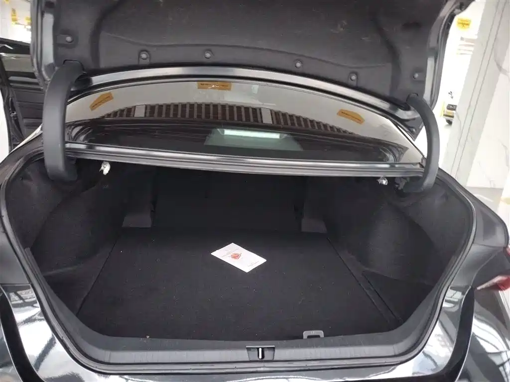 Toyota Avalon 2023 Dual Hybrid 2.5L Aspiration Edition фото 15