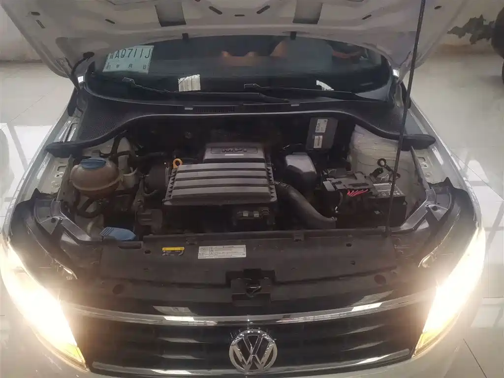 Volkswagen Jetta 2017 1.5L Manual Fashion фото 20