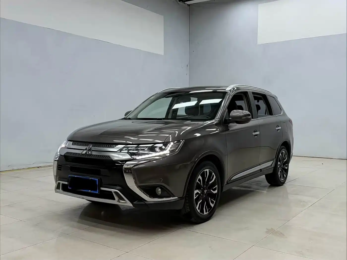 Mitsubishi Outlander 2021 2.4L 4WD Premium Edition 5-seater