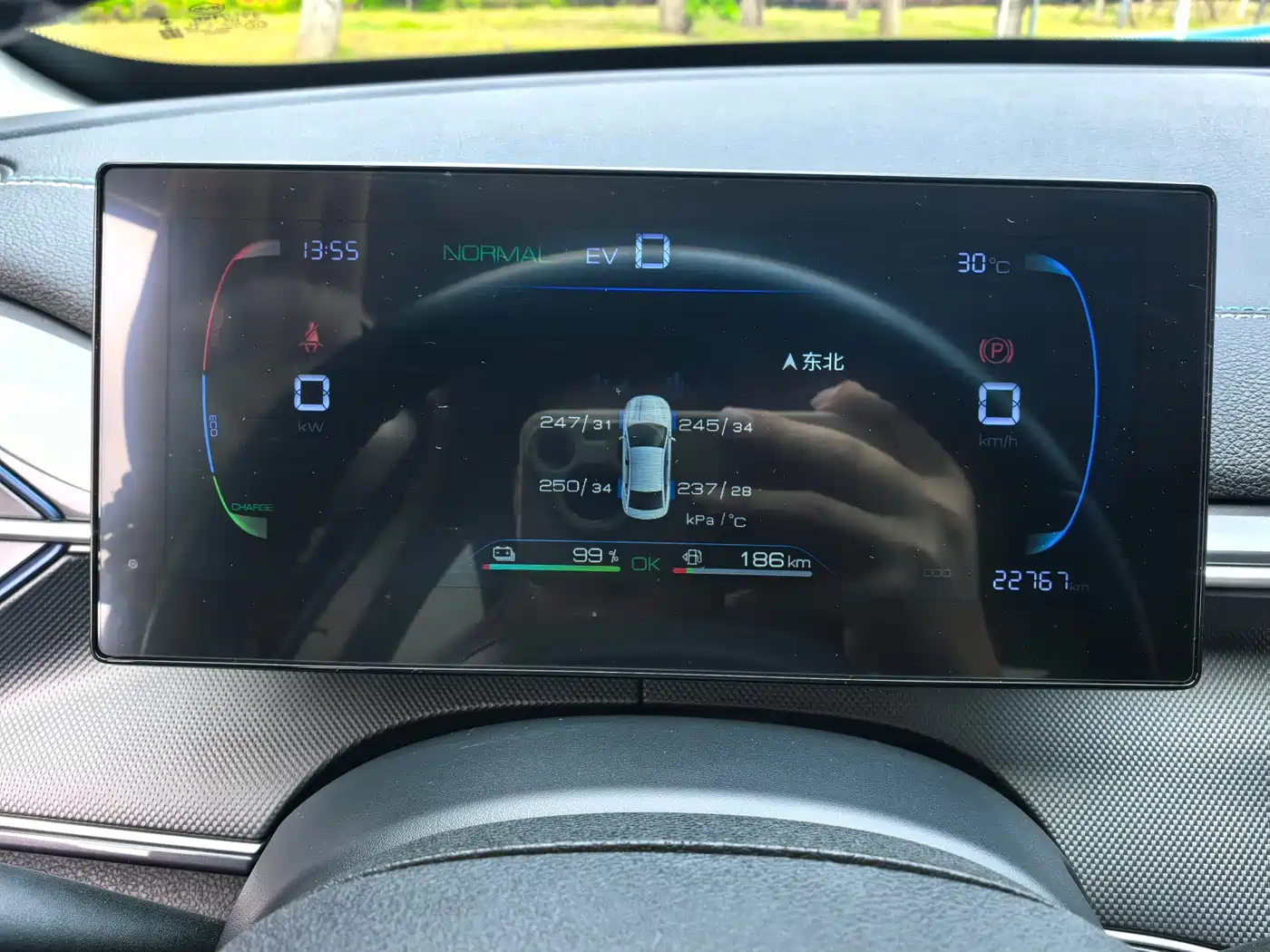 BYD Destroyer 05 2024 Glory Edition DM-i 55KM Luxury фото 12