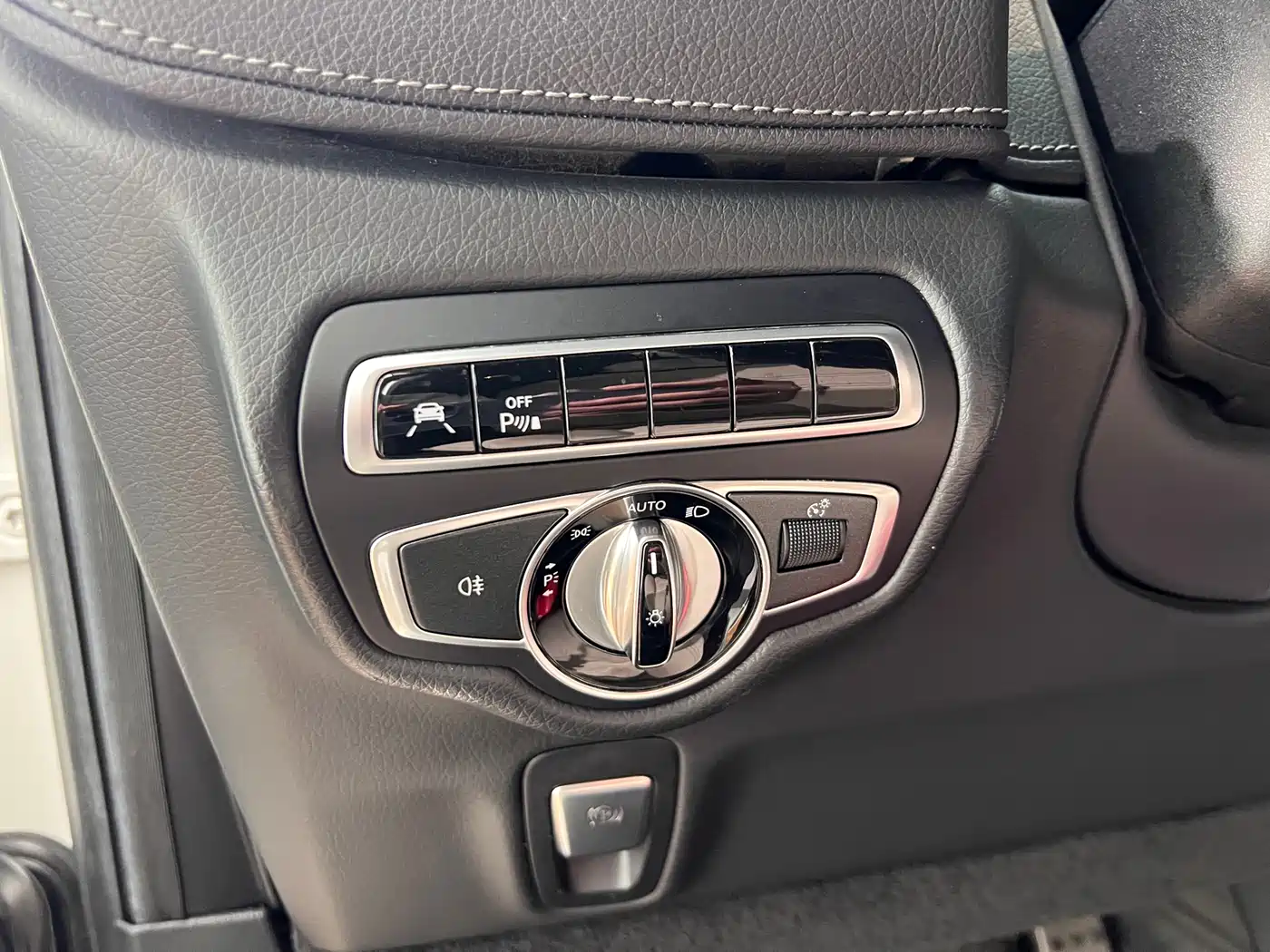 Mercedes-Benz G-Class 2019 G 500 фото 18