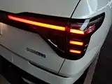 Photo 8 - Ford Edge
