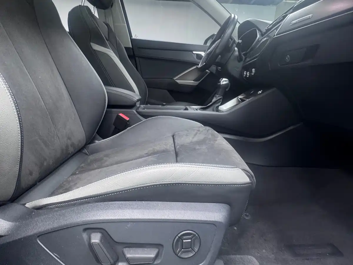 Audi Q3 2022 35 TFSI Fashion Dynamic фото 24
