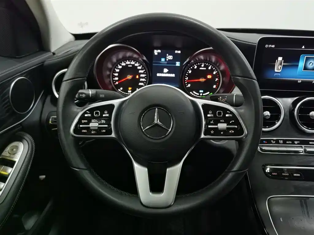 Mercedes-Benz C-Class 2019 C 260 L Sport фото 11