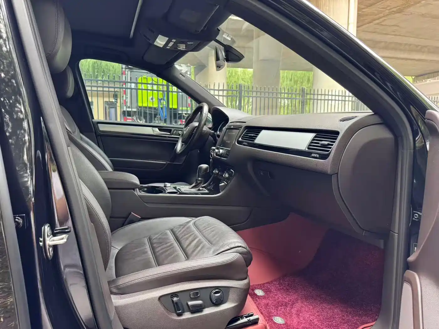 Volkswagen Touareg 2016 3.0TSI Standard фото 11