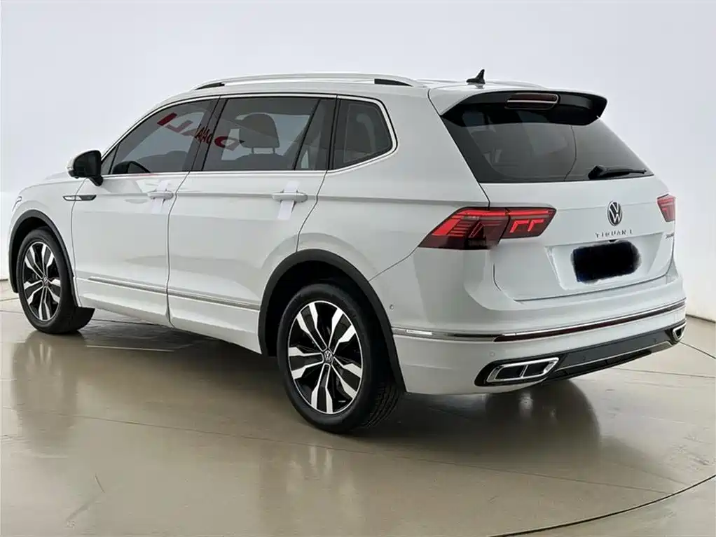 Volkswagen Tiguan L 2022 330TSI Auto 2WD R-Line Premium Edition фото 13