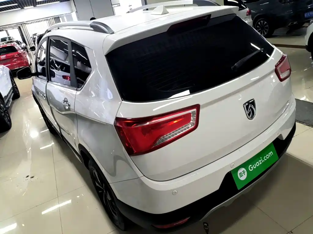 Baojun 560 2017 2016 1.8L iAMT Luxury