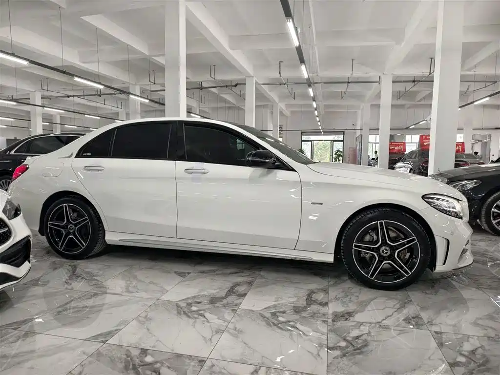 MERCEDES-BENZ CLASS C