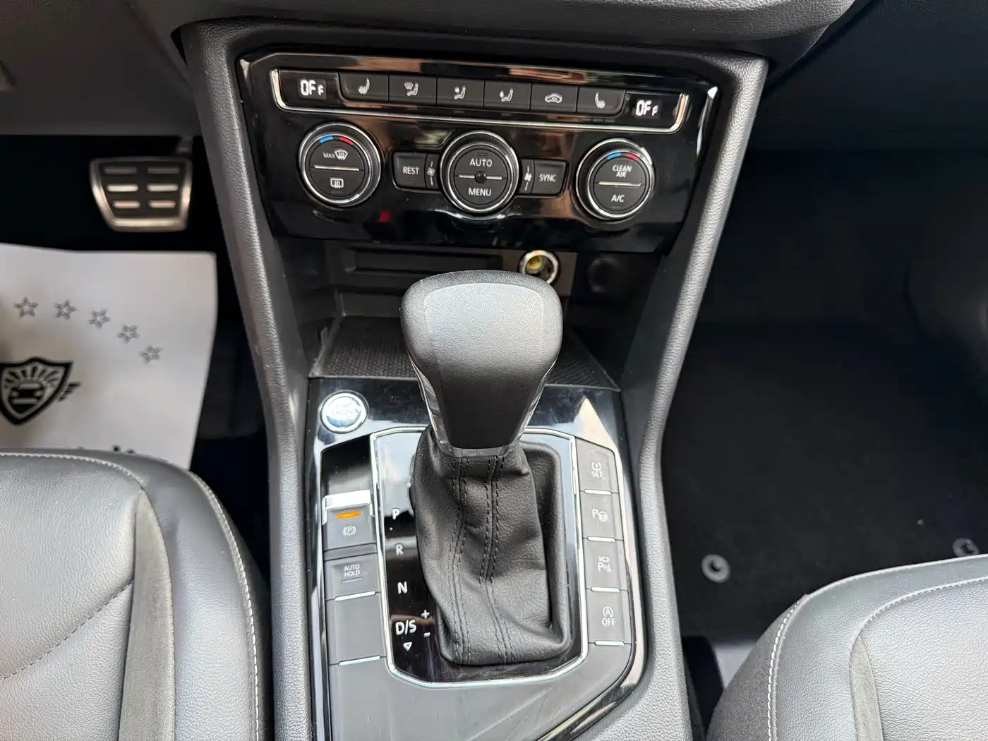 Volkswagen Tiguan L 2021 330TSI Automatic 2WD R-Line Premium фото 13