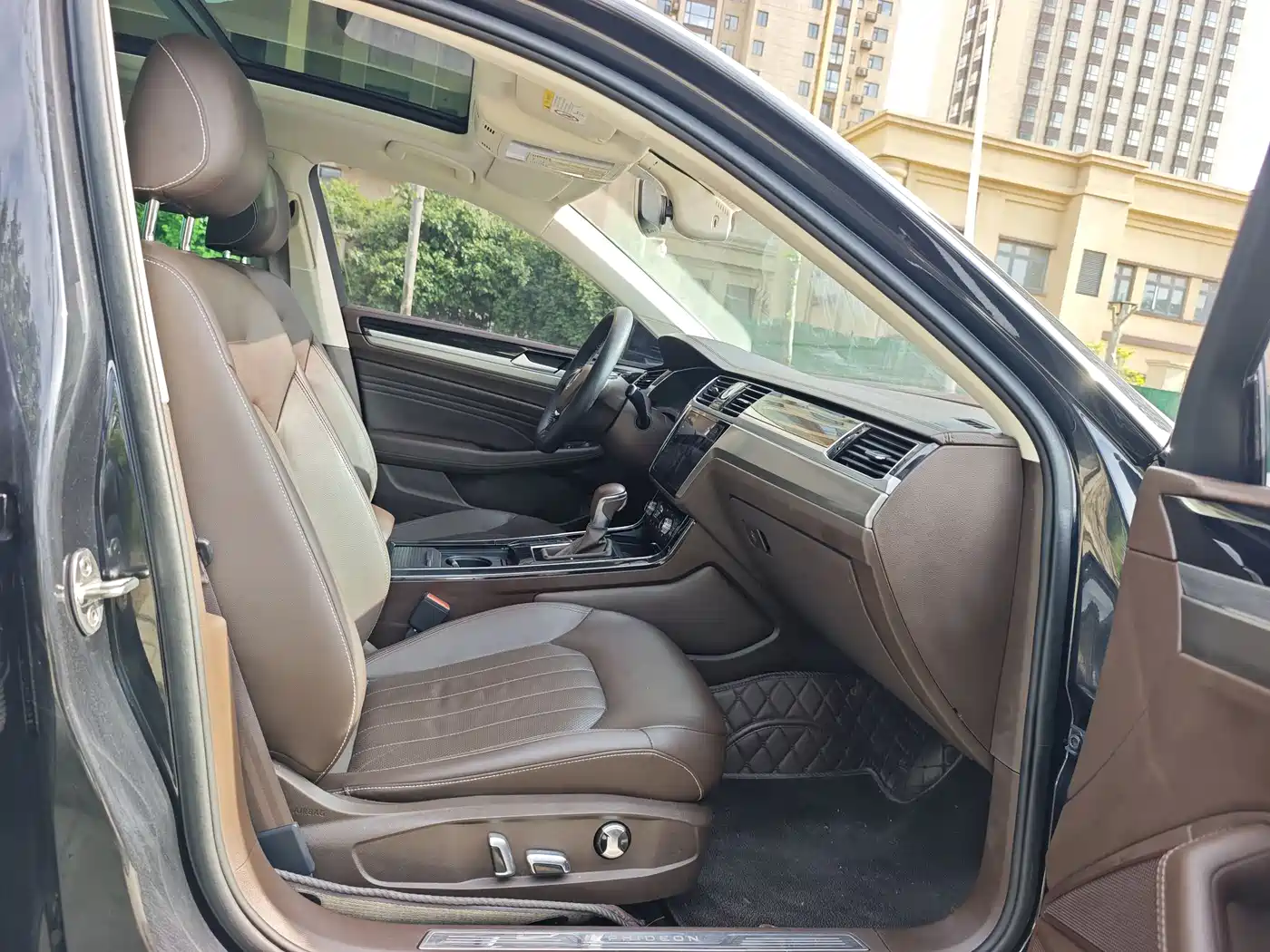 Volkswagen Phideon 2019 380TSI 2WD Business Edition China V фото 8