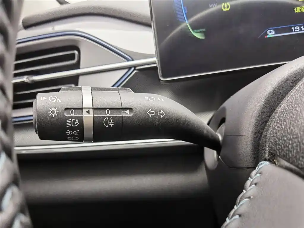 BYD Destroyer 05 2024 Glory Edition DM-i 55KM Luxury фото 21