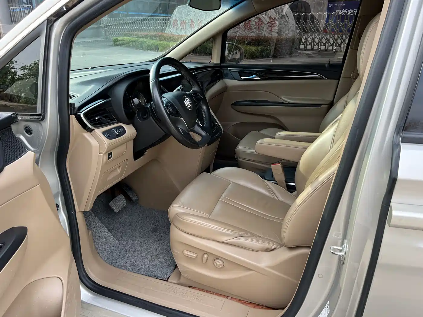 Buick GL8 2018 ES 28T Premium Type China VI фото 10