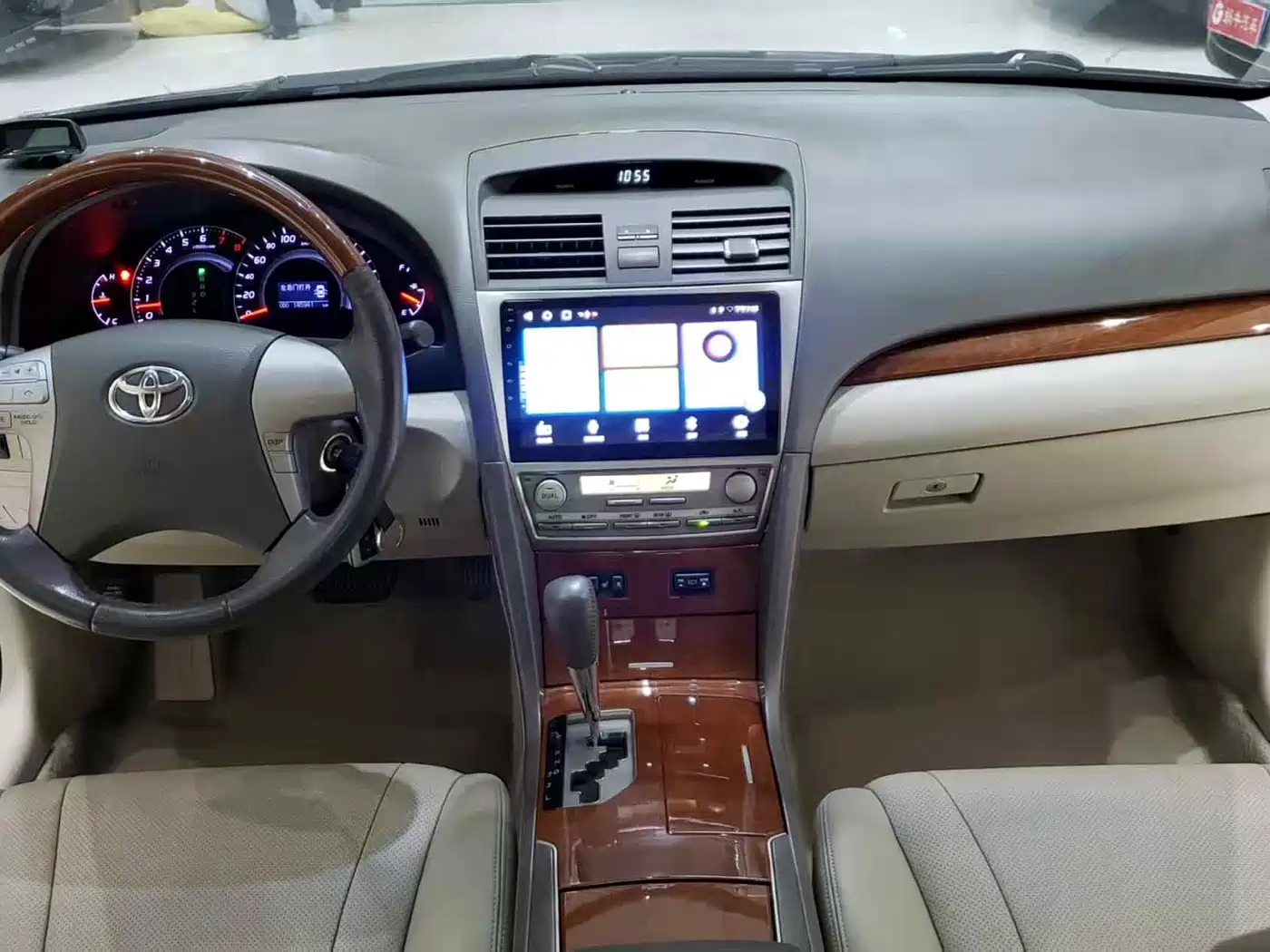 Toyota Camry 2013 200G Classic Luxury Edition фото 5