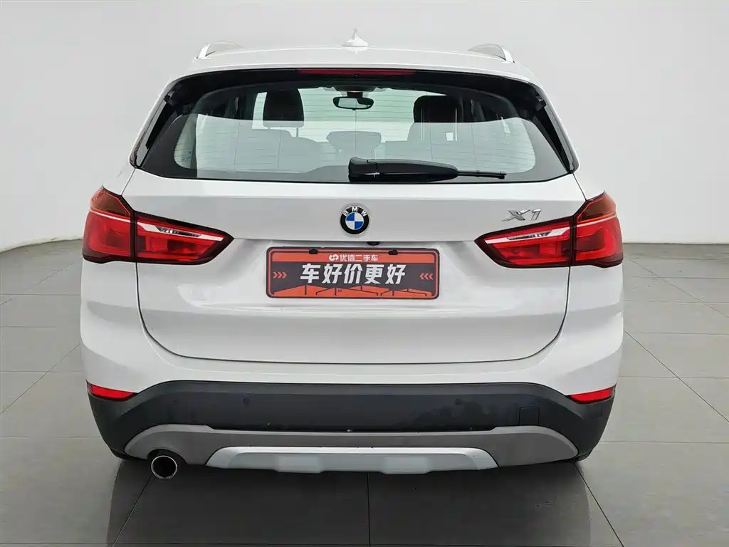BMW X1 2018 sDrive18Li Premium Model фото 4