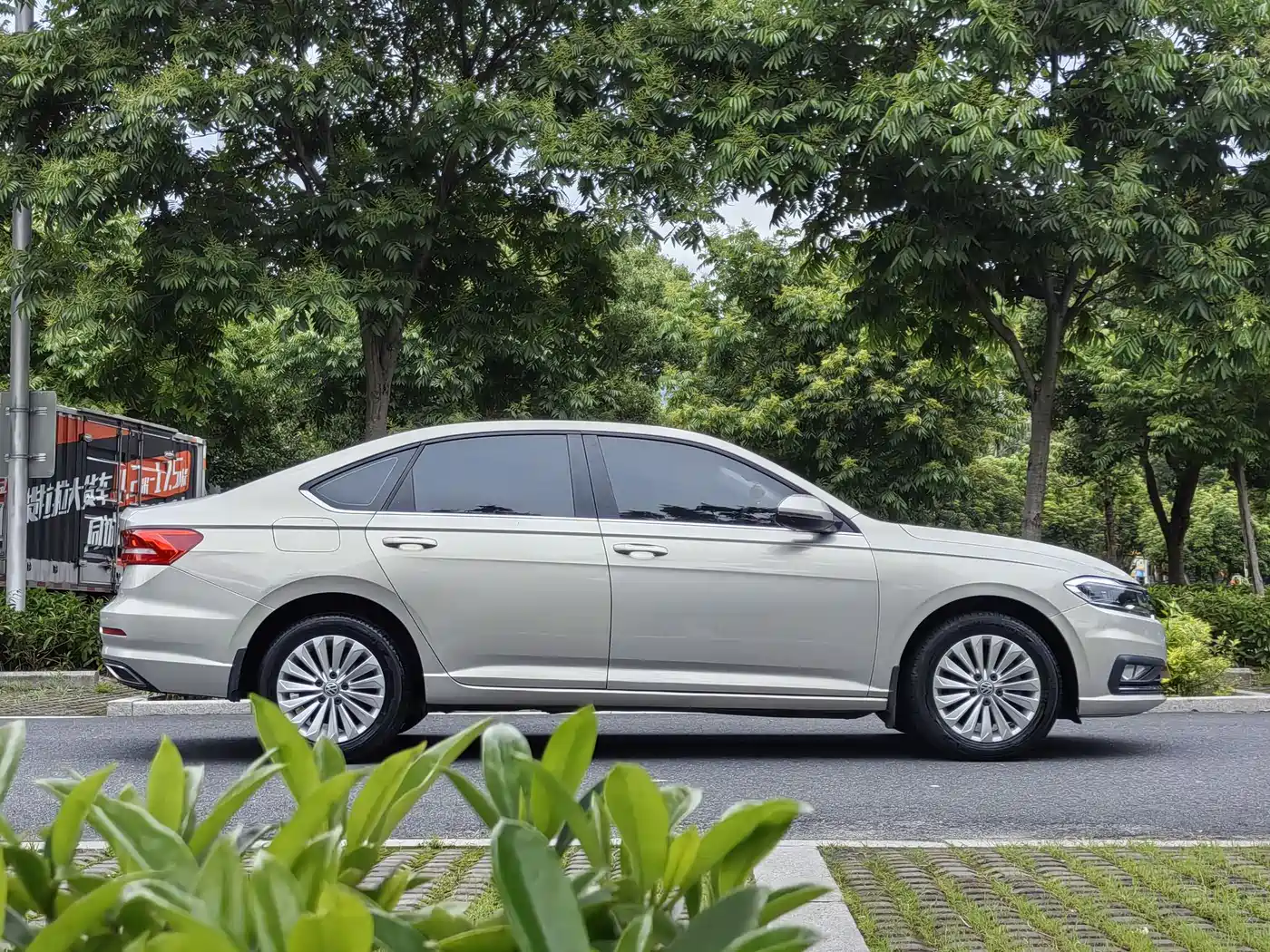 Volkswagen Lavida 2019 280TSI DSG Comfort Edition China VI фото 4