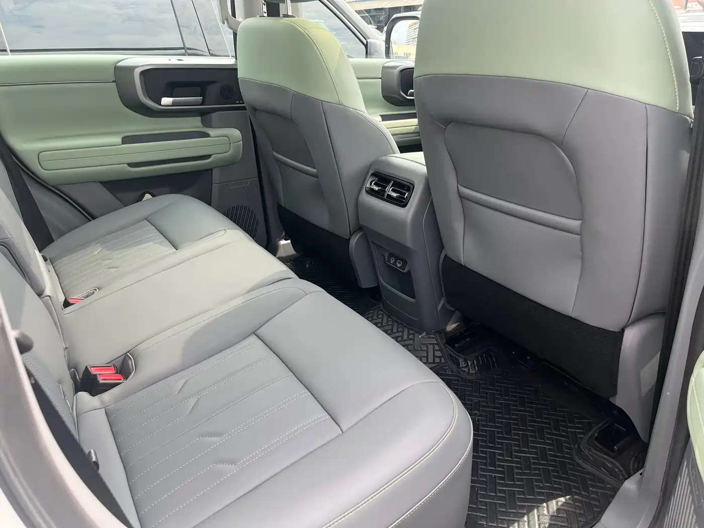 BAIC ORV Beijing Offroad BJ40 2026 2.0D Mega Screen Diesel Edition фото 12