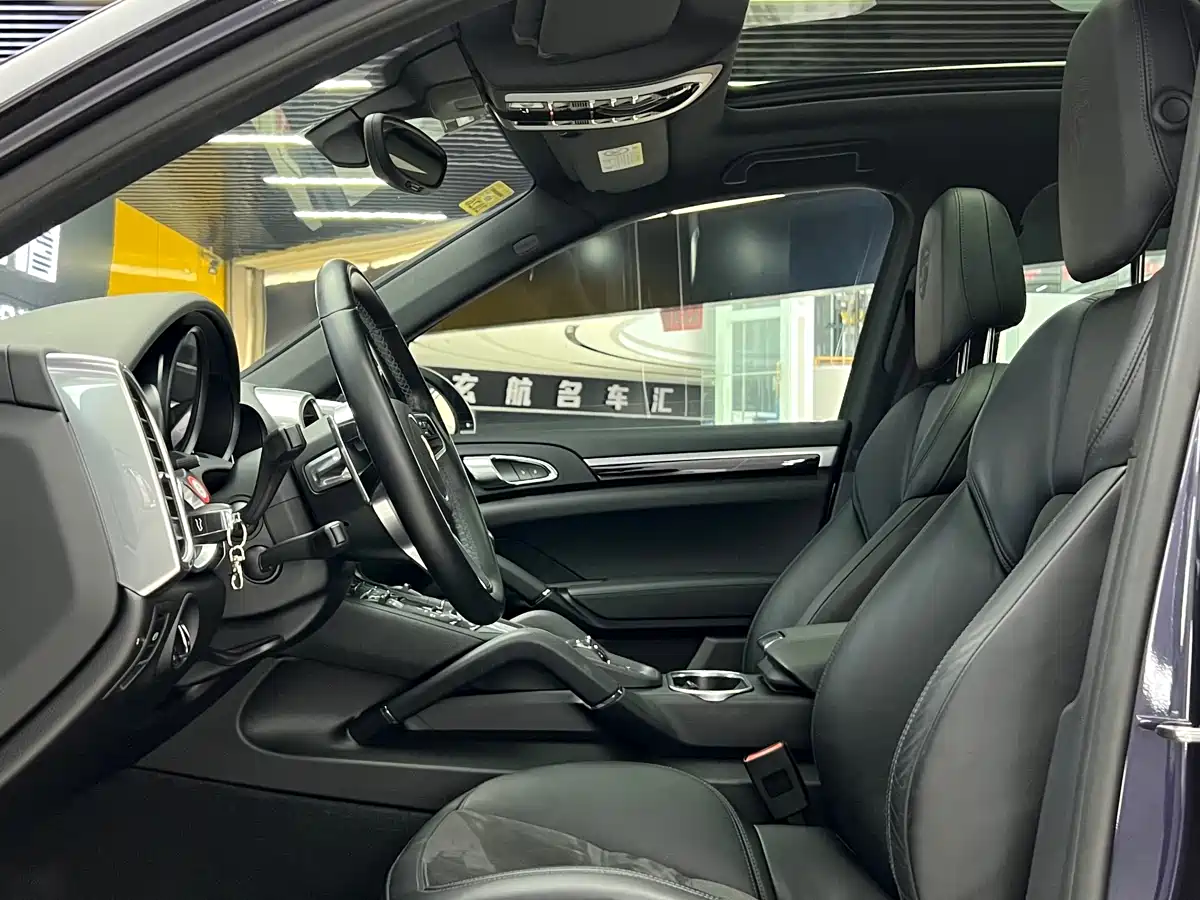 Porsche Cayenne 2018 Cayenne 3.0T фото 8