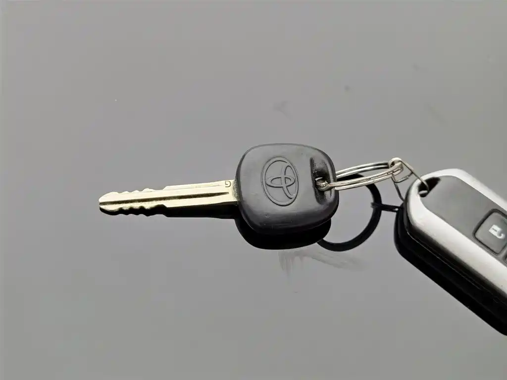 Toyota Highlander 2012 2.7L 2WD 5-seater Elite Edition фото 19
