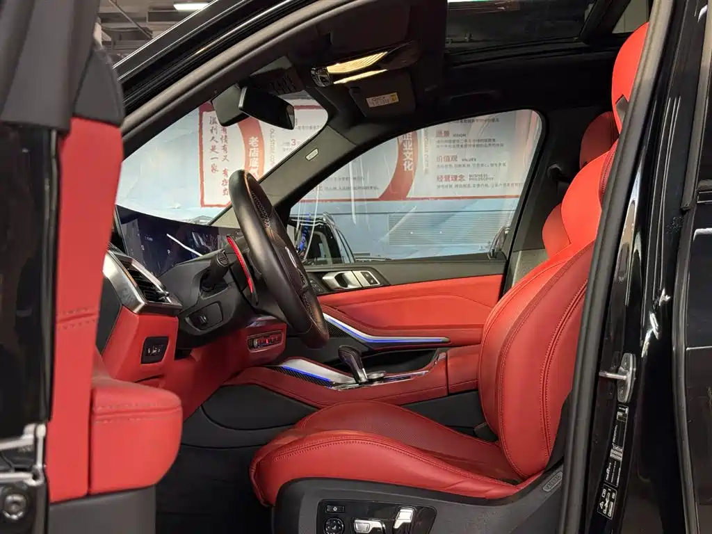 BMW X5 M 2023 Model X5 M Thunder Edition фото 9