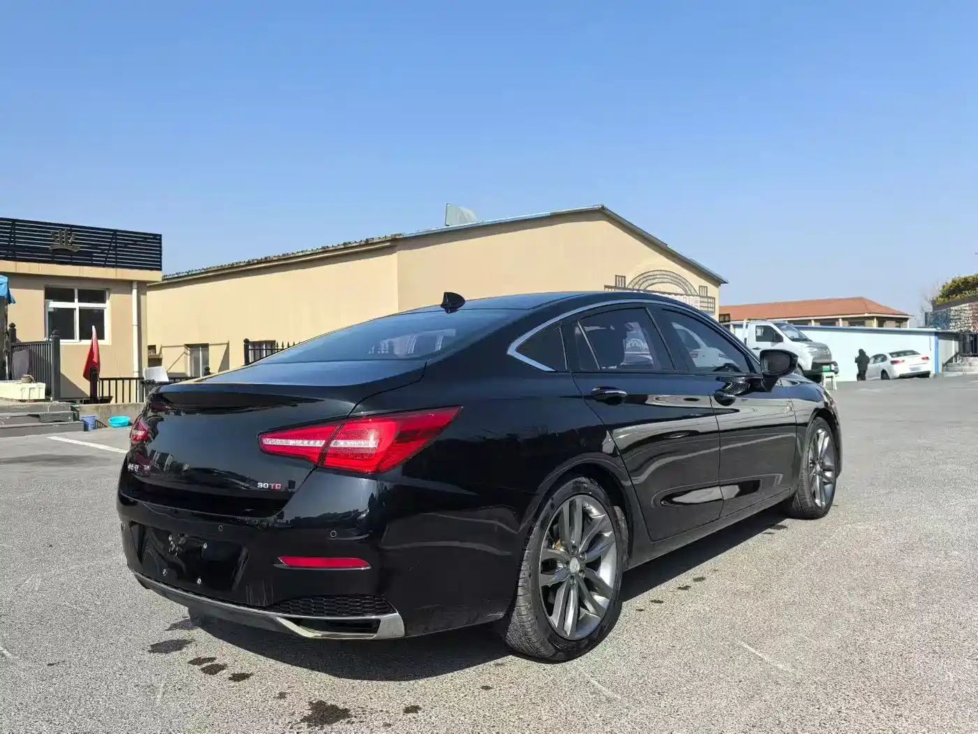 Hongqi H5 2018 30TD Smart Connect Agile Edition фото 7
