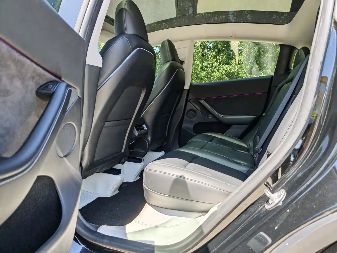 Tesla Model Y 2022 Facelift Rear-Wheel Drive Version 5