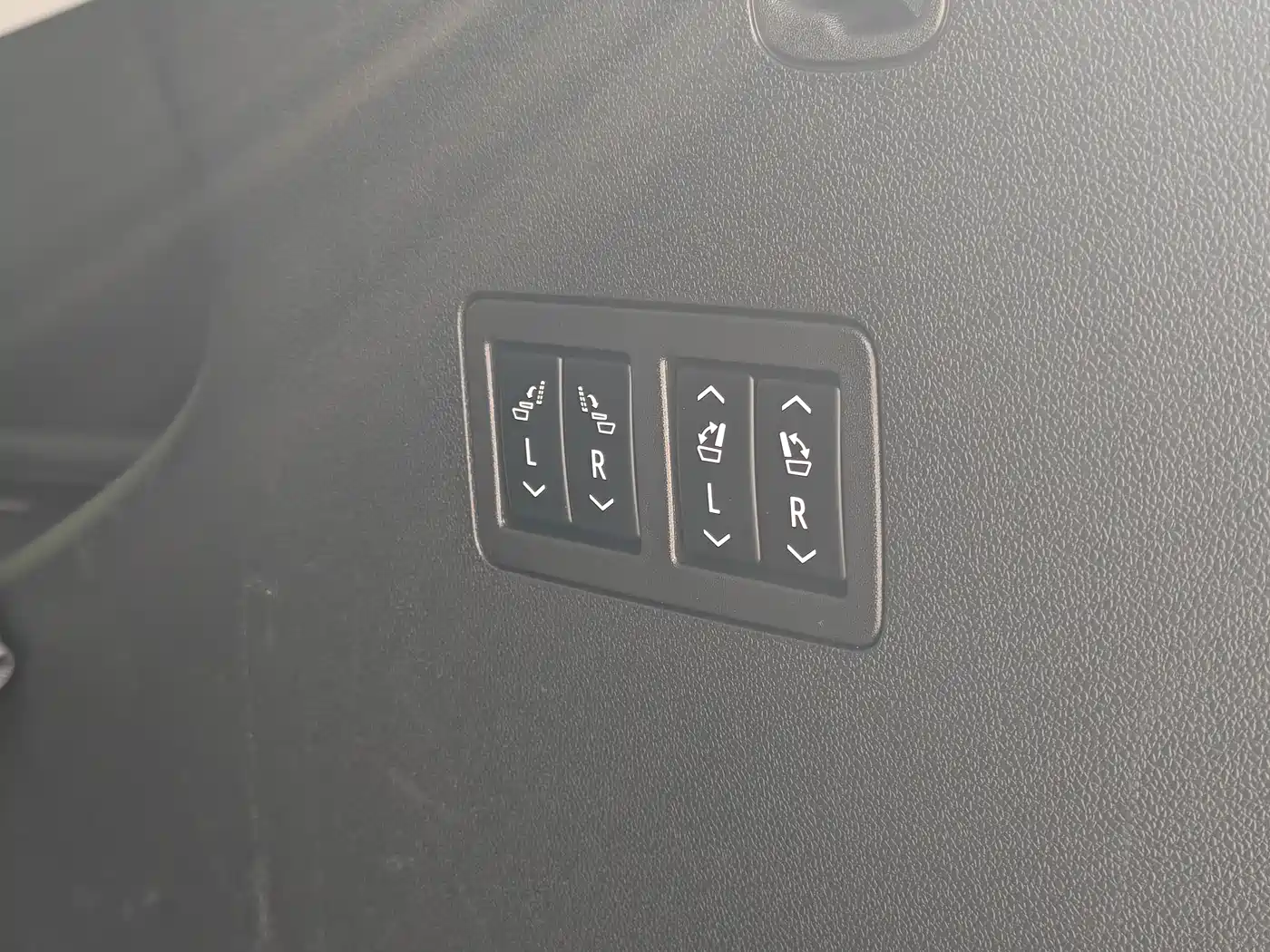 Buick Enclave 2020 28T 2WD Premium Model фото 33