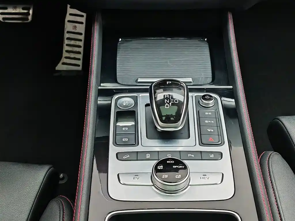 BYD Tang New Energy 2018 DM 2.0T AWD Intelligent Pioneer 7-Seater China V фото 13