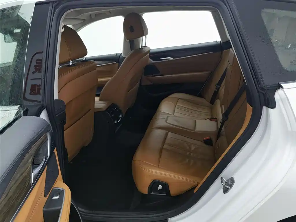 BMW 6 Series GT 2019 630i Luxury Design Package фото 15