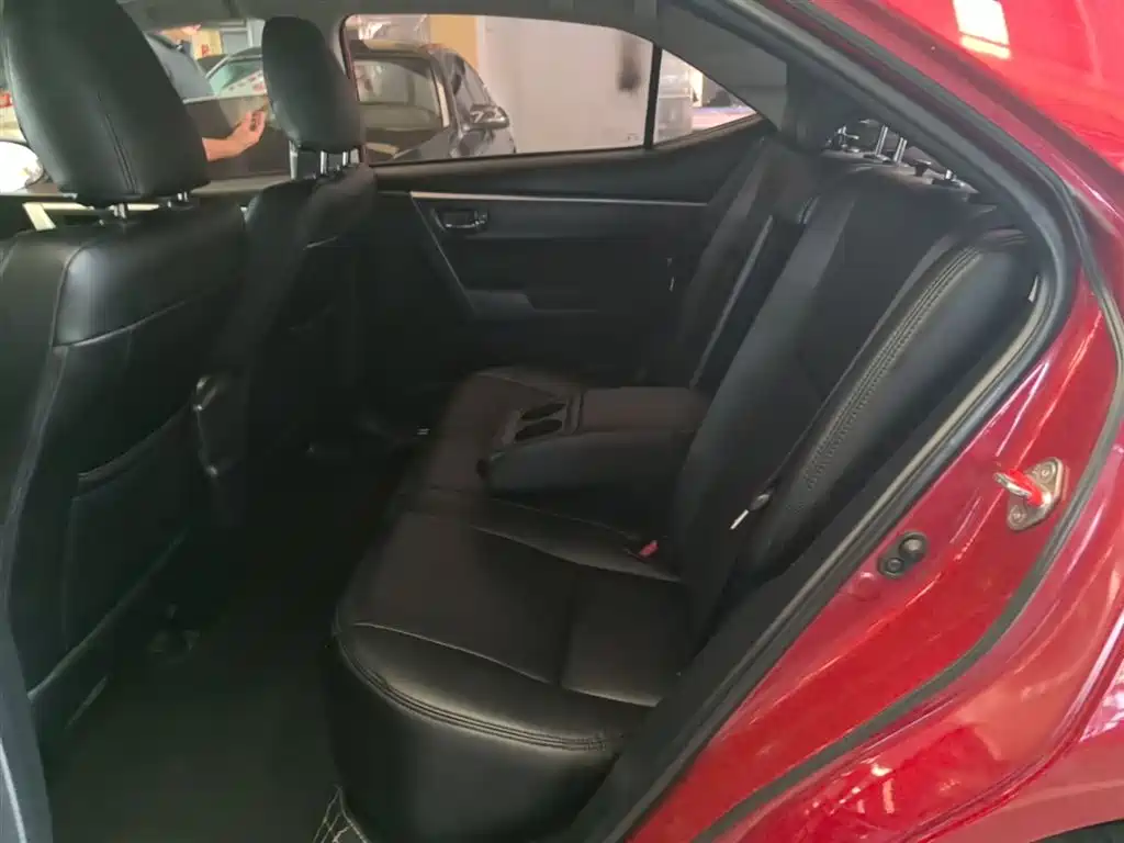 Toyota Levin 2017 Facelift 185T CVT Elite (China V) фото 17