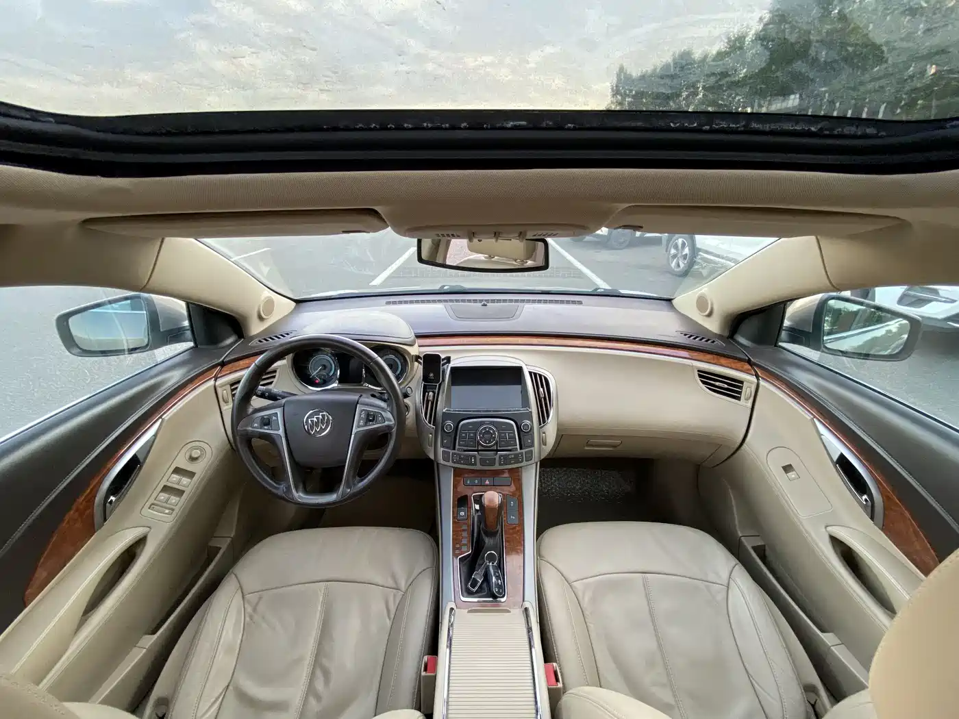 Buick LaCrosse 2010 2.4L Luxury фото 8