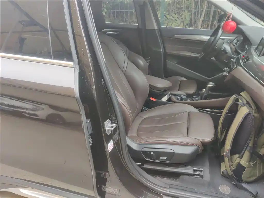 BMW X1 2019 sDrive18Li Premium Model фото 20