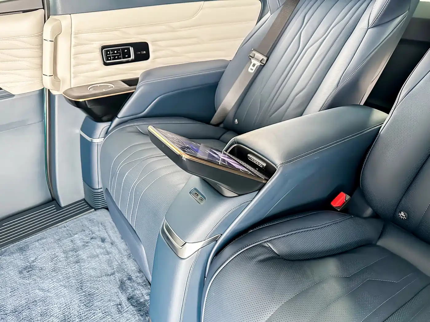 Buick Century 2023 2.0T 4-Seat Private Edition фото 7
