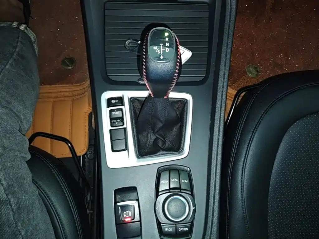 BMW 1 Series 2018 118i Fashion Edition фото 14