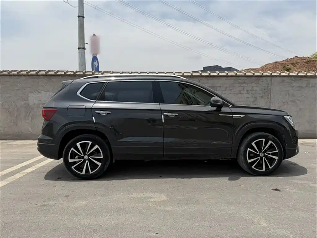 Volkswagen Tharu 2020 Model 280TSI 2WD Luxury Plus China VI фото 3