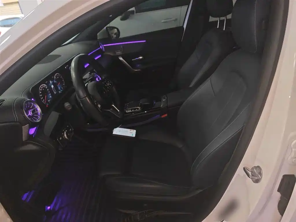 Mercedes-Benz A-Class 2020 A 200 L фото 15