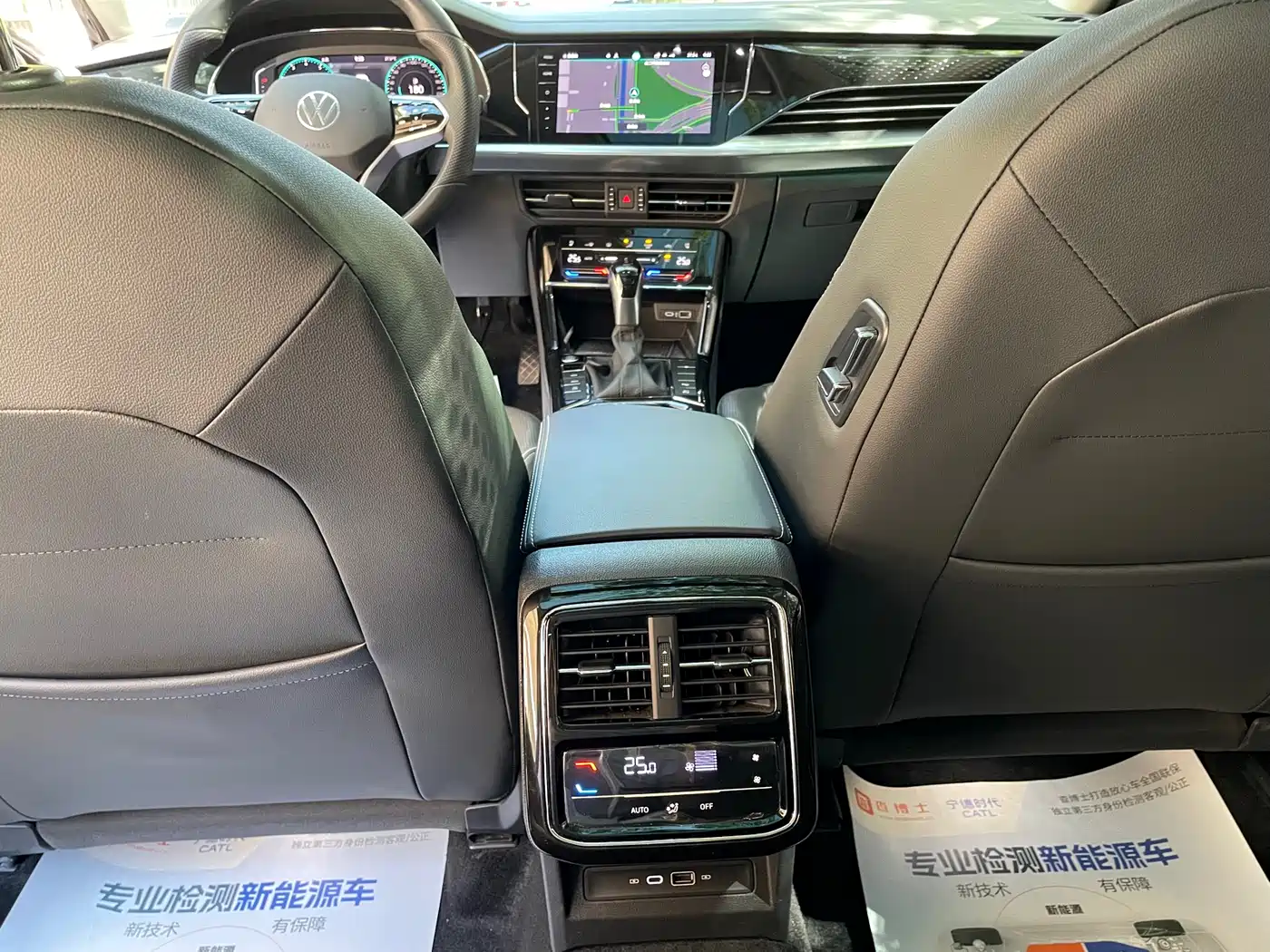 Volkswagen Passat 2023 Facelift 330TSI Luxury Edition фото 11
