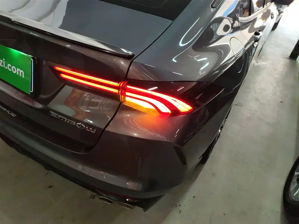GAC Trumpchi Trumpchi Emkoo 2023 270T DCT J16 Edition фото 8