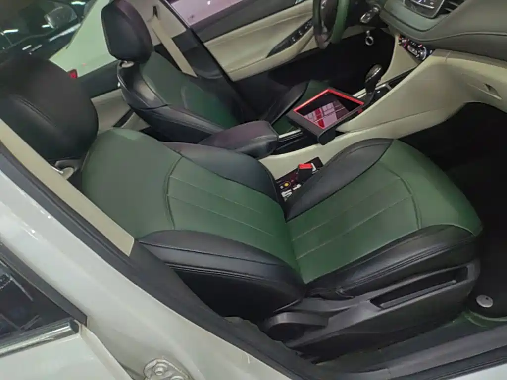 Buick GL6 2018 2018 18T 6-Seater Elite