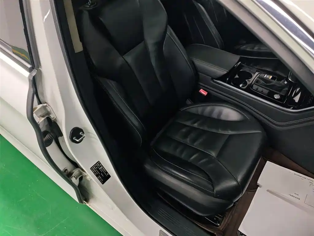 Hongqi H5 2018 30TD Smart Connect Agile Edition фото 16