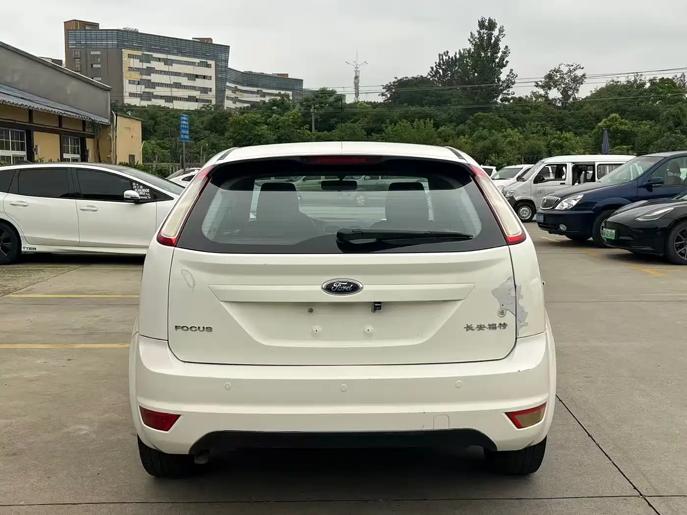 Photo 11 - Ford Focus