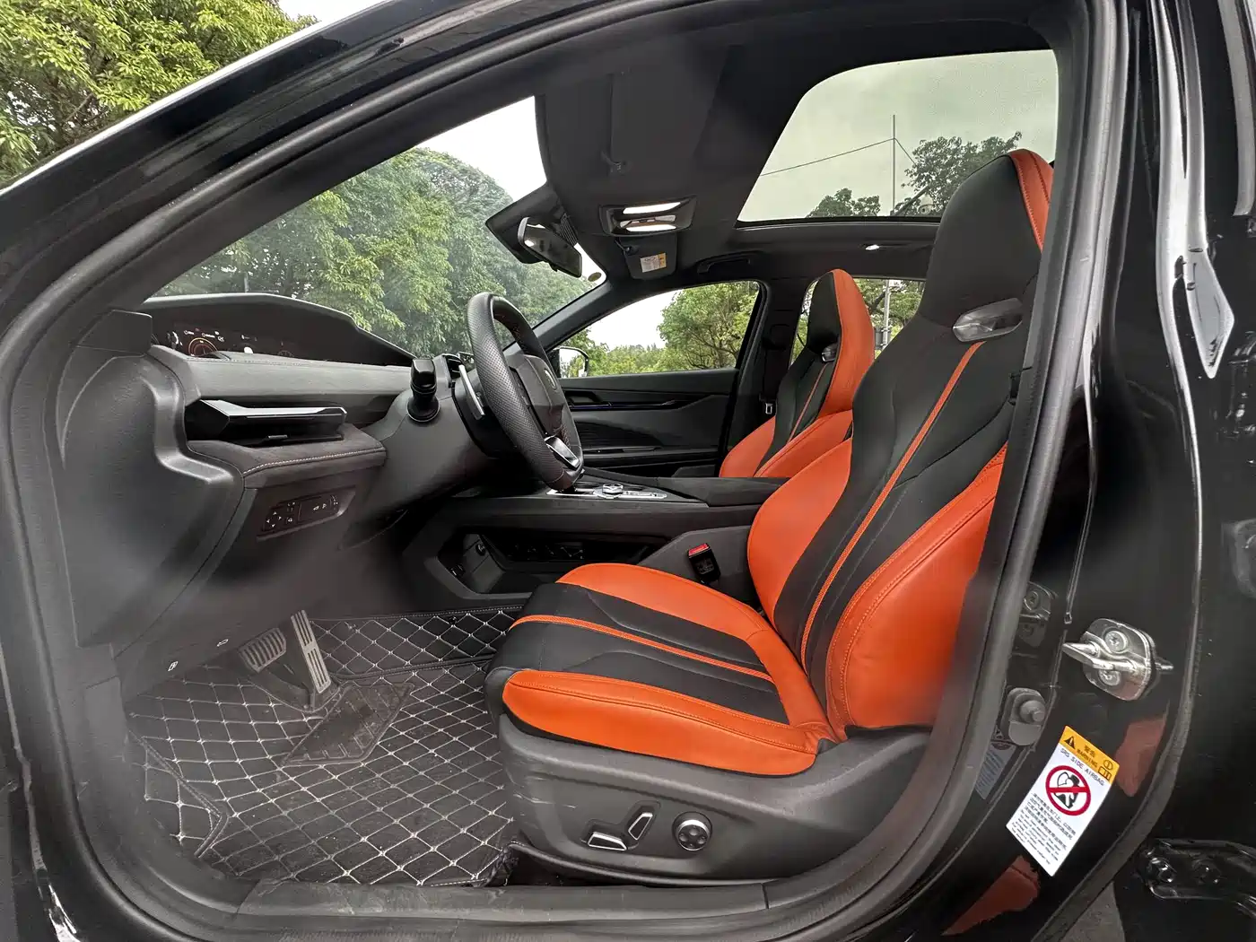 CHANGAN UNI-V