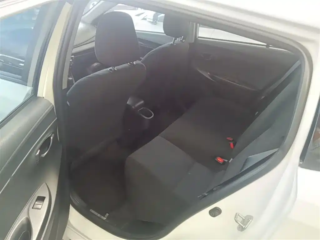 Toyota YARiS L Zhi Xuan 2016 Facelift 1.5E CVT Charming Edition фото 17